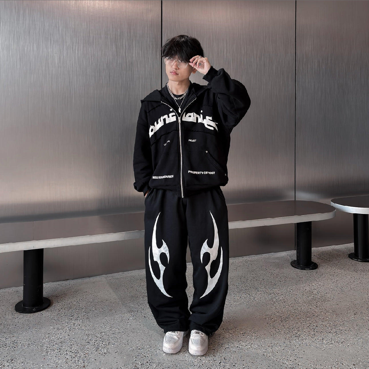Tracksuit Black Hoodie with Baggy Pant